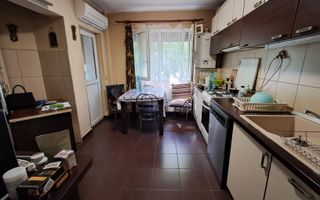 Apartment 3 camere | Etaj 2 | Zona Micro 16 - Poză 8