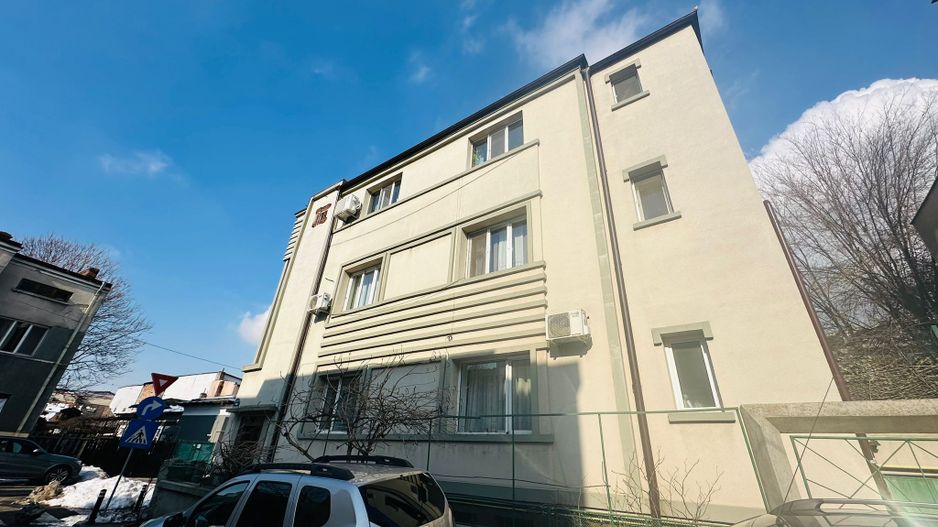 Apartament 4 camere - Dacia -  Strada Episcop Radu - Poză 2