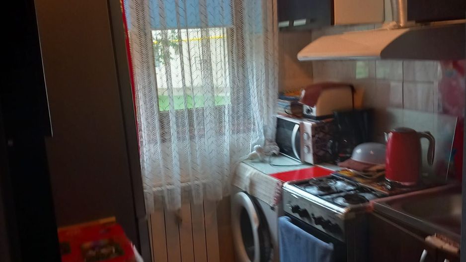 vand apartament cu o camera, parter cu terasa , zona Crihala - Poză 4