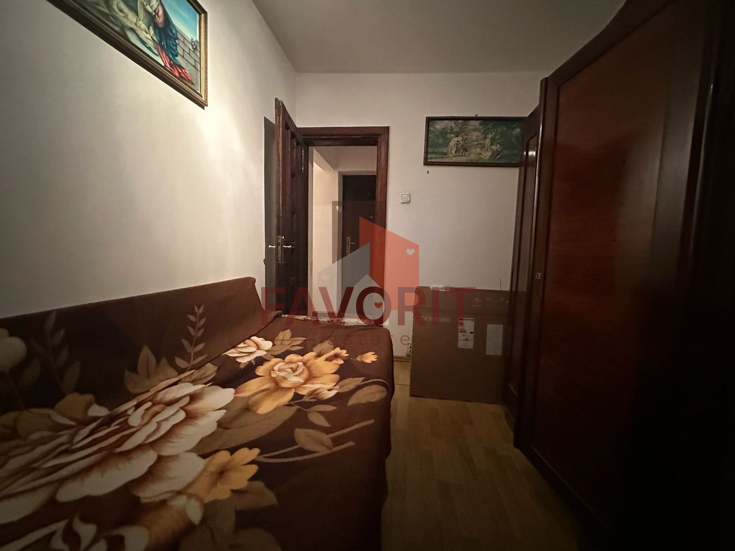 3 camere | etaj 1 | mobilat si utilat | zona excelenta | - Poză 9