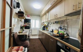 Apartament 3 camere-Vasile Aaron - Poză 1