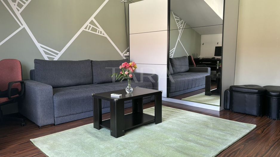 Apartament cu 2 camere, 48 mp utili, balcon și parcare. - Poză 1