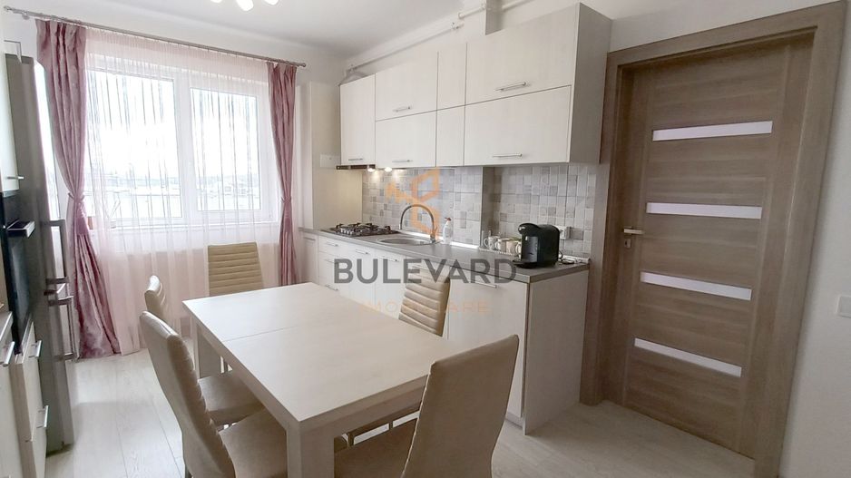 Apartament cu 3 camere+parcare, zona Vivo! - Poză 1