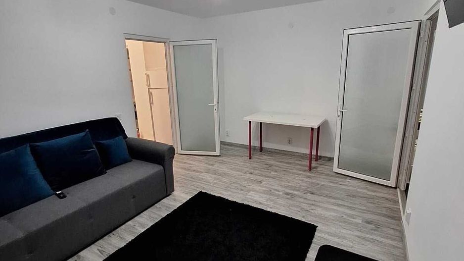 Apartament 2 Camere in Rovine - Poză 1