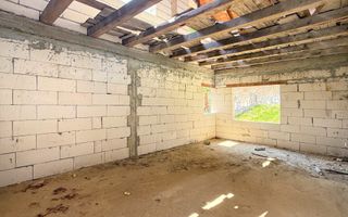 Casa la rosu de 304 mp utili, in Baita,Maramure-colț de rai într-o zonă retrasă - Poză 5