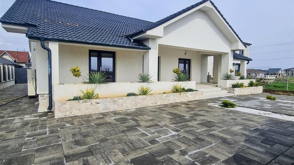 Casa Cihei 6 camere - Poză 1