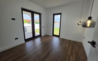 Casă Individuală de Vânzare, 4 Camere, 500mp Teren, Zona Alba Micești - Poză 7