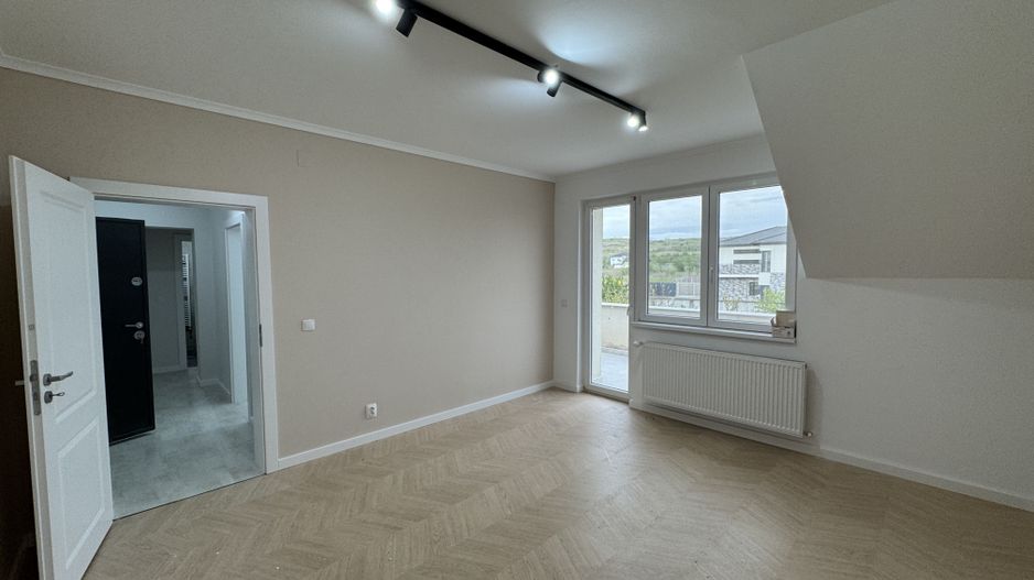 Apartament nr.17 cu 2 camere, boxa si parcare incluse in pret - Poză 2