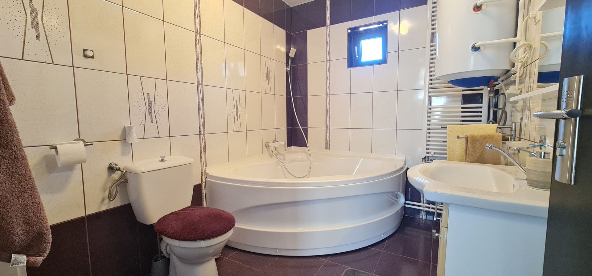 Casa individuala 3 camere mobilata utilata Tarlungeni - Poză 6