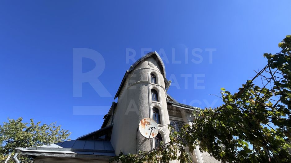 Vânzare, casă, 3 nivele, 5 camere, Strada Bucuria , Ciorescu - Poză 2