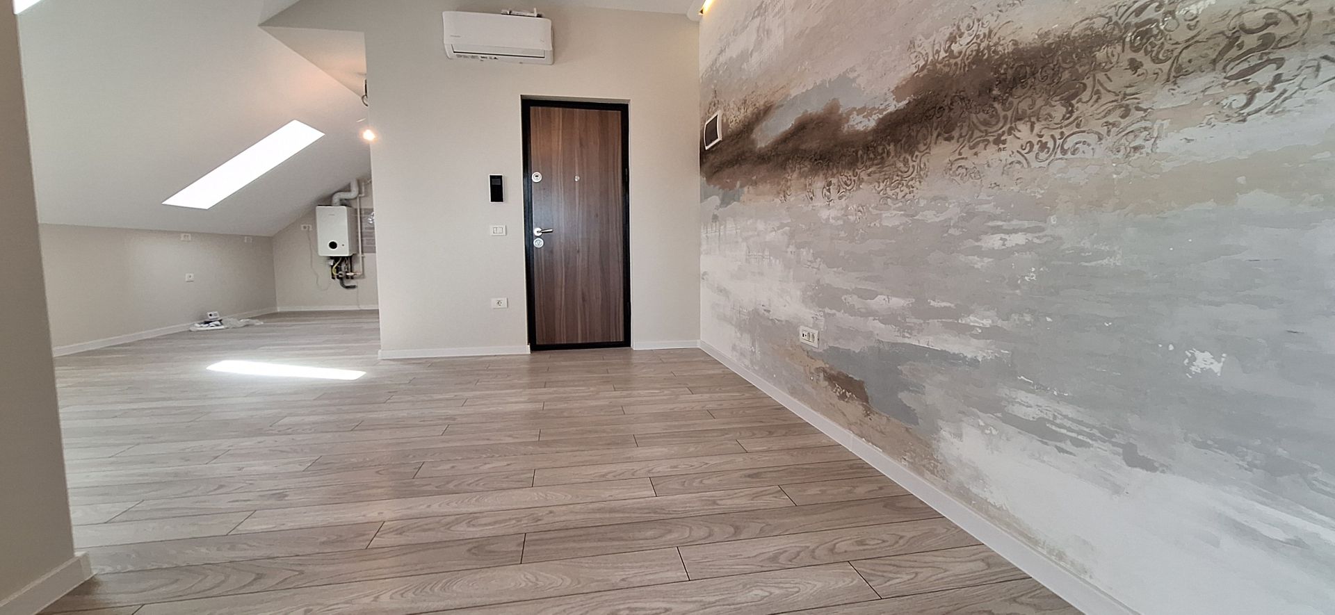 Apartament cu 2 camere si loc de parcare - Poză 23