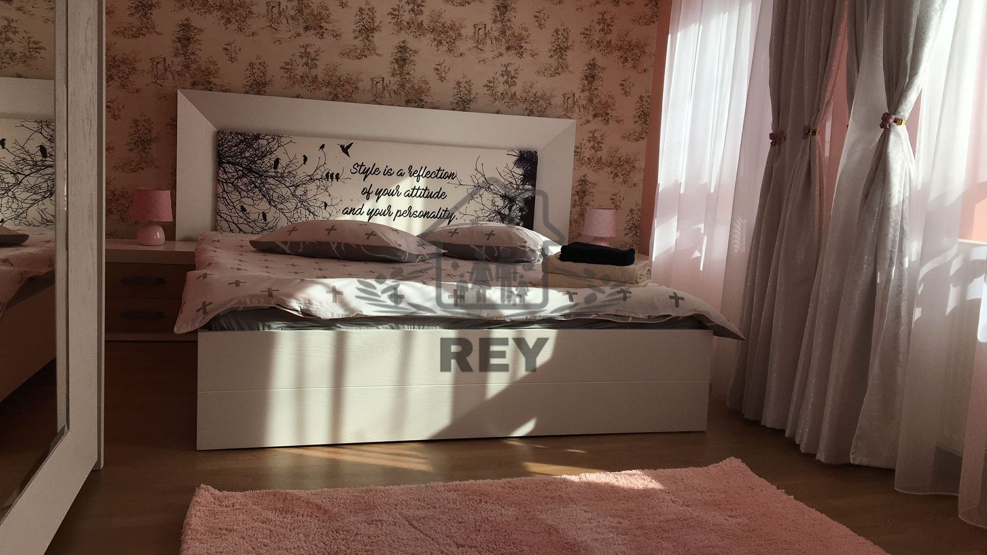 Apartament renovat, 2 camere cu terasa,, zona Constituției - Poză 8