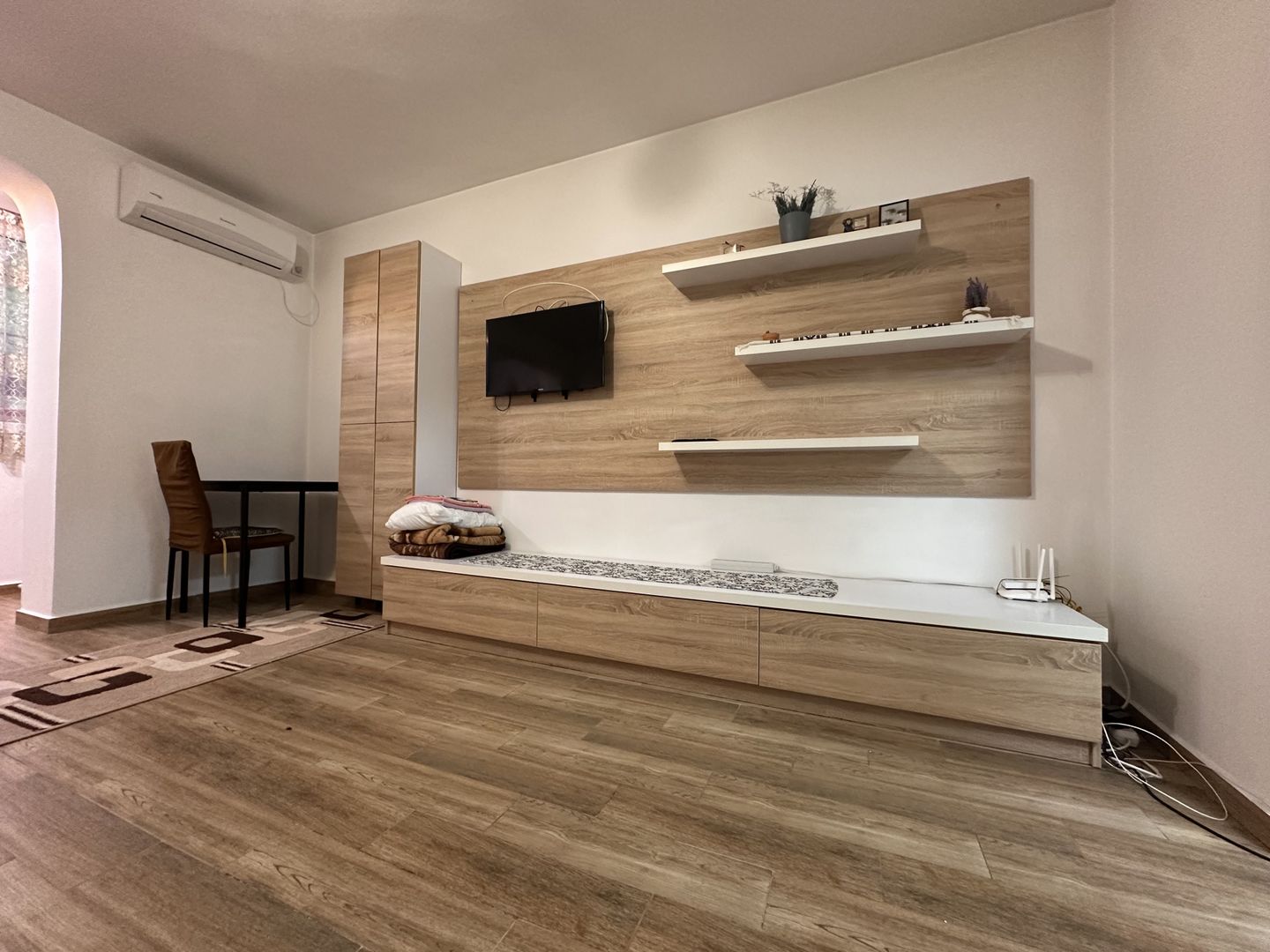 TITAN - Costin Georgian | Chirie Garsoniera la 7  minute de metrou - Poză 3