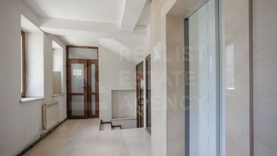Se oferă oficiu sper chirie 270 mp, str. Petru Rareș, Centru - Poză 26