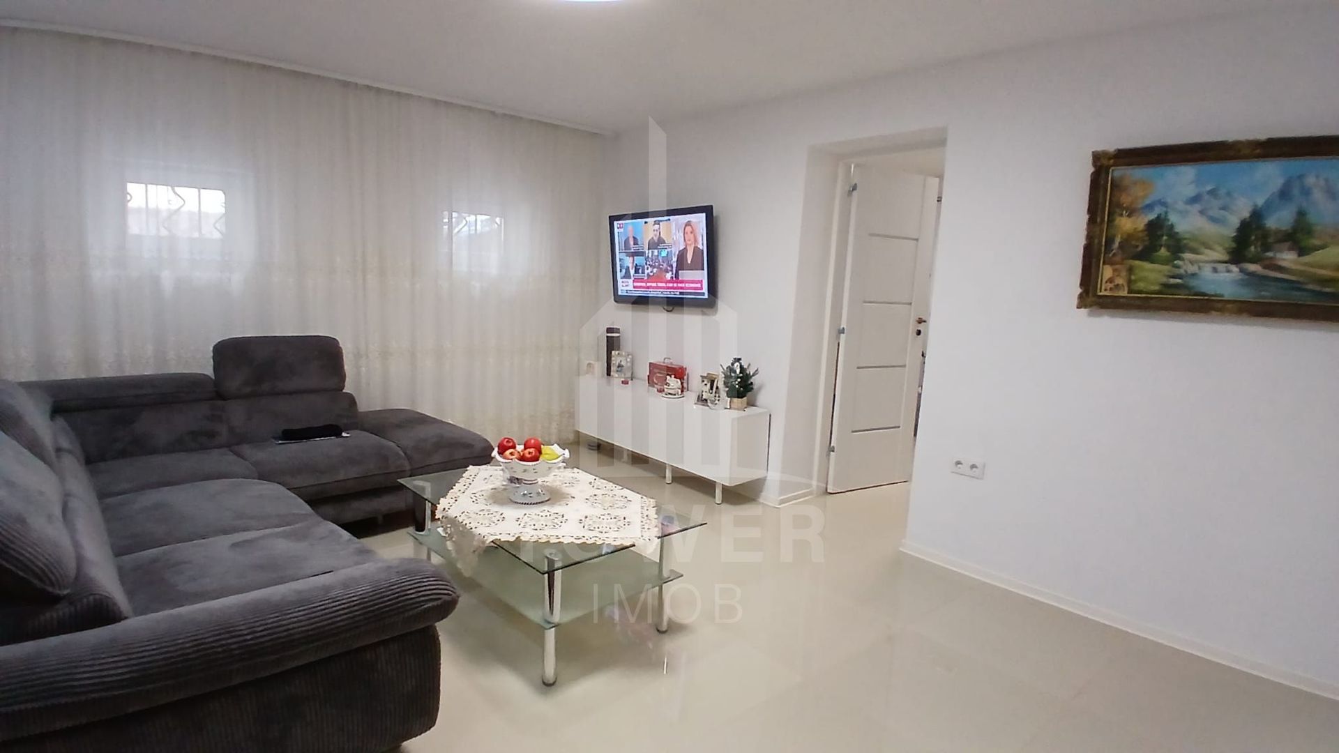 🏡 Casă Individuală în Zonă Centrală | Curte Proprie - Poză 1