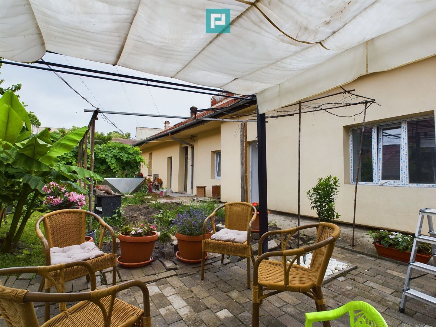 Apartament  2 camere la curte comună - Poză 13