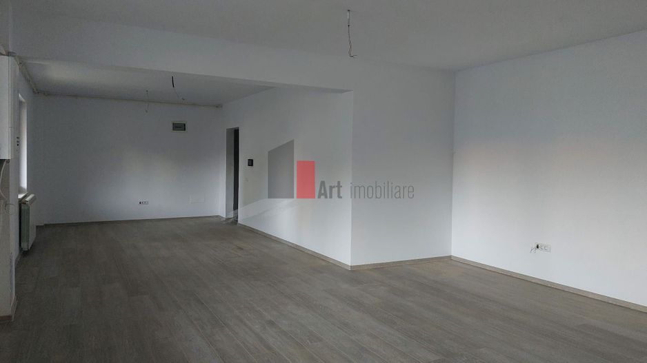 Spatiul "MAGRANA" , P-ta Alba Iulia, imobil 2024, TOTUL NOU, PARCARE INCLUSA - Poză 2