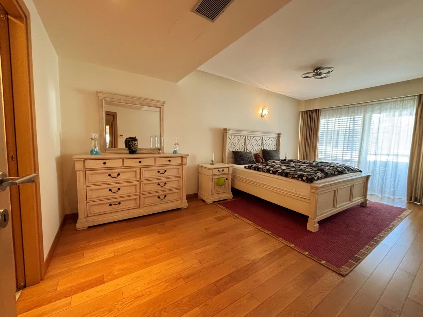 O raritate in piata imobiliara! Apartament 4 camere in Primaverii! - Poză 12