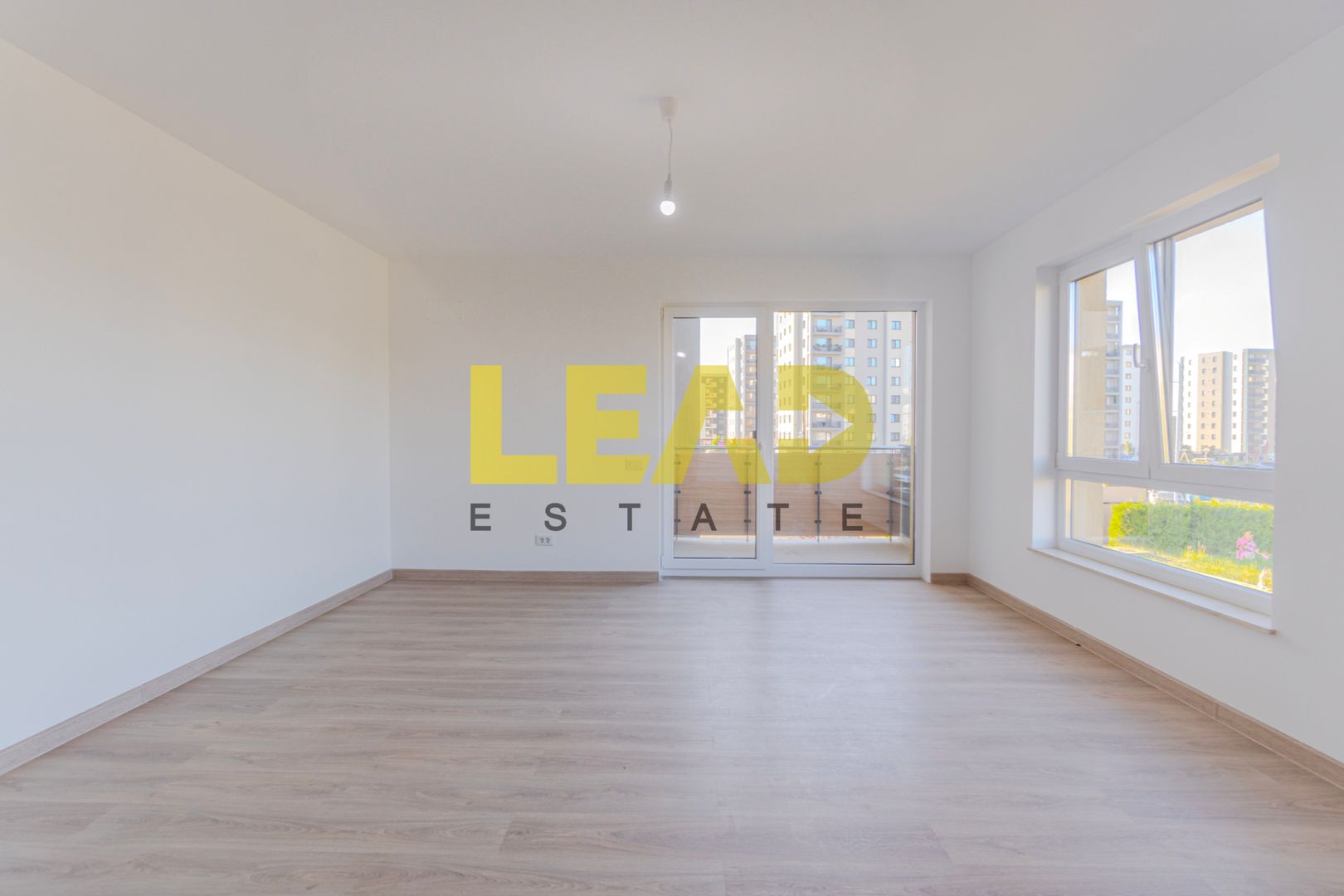 De vanzare ap. 2 camere, 58 mp utili, Rokman! COMISION 0% - Poză 1