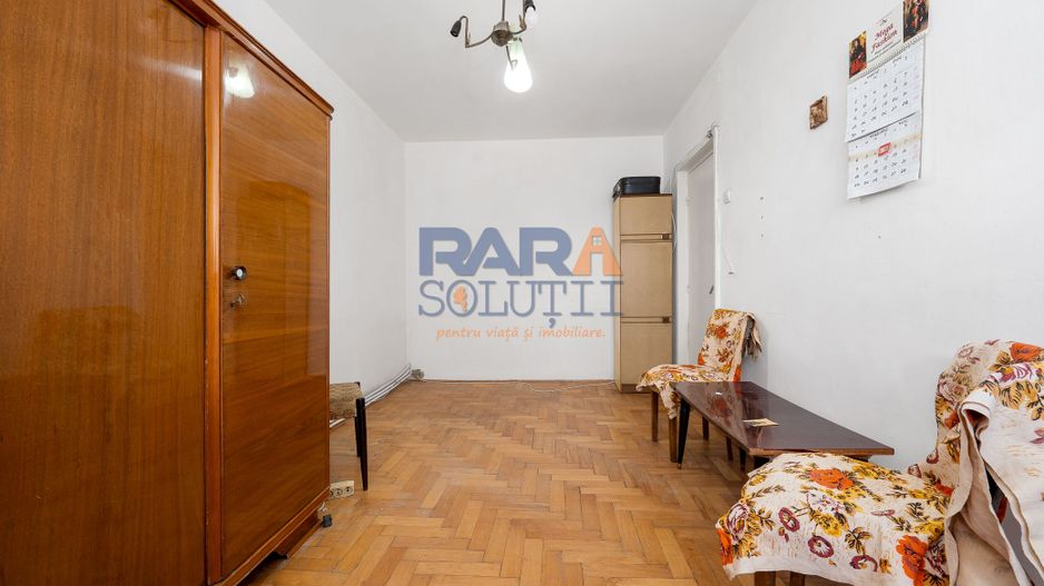 3 camere, etaj 1, lângă Primărie - Poză 14