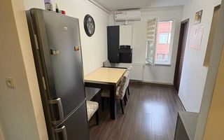 Apartament cu 3 camere - Poză 1