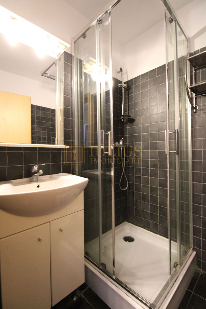 Corneliu Copusul, o camera, centrala proprie. - Poză 5