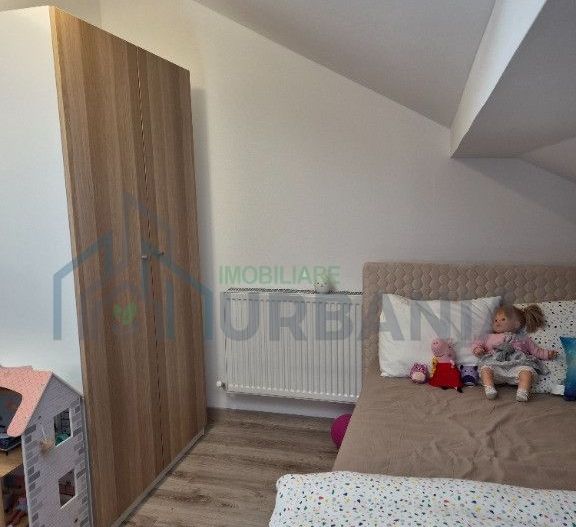 Apartament cu 4 camere de vânzare în Valea Lupului - Poză 5