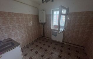 APARTAMENT 3 CAMERE ETAJ 2 GRUI  CAMPULUNG
