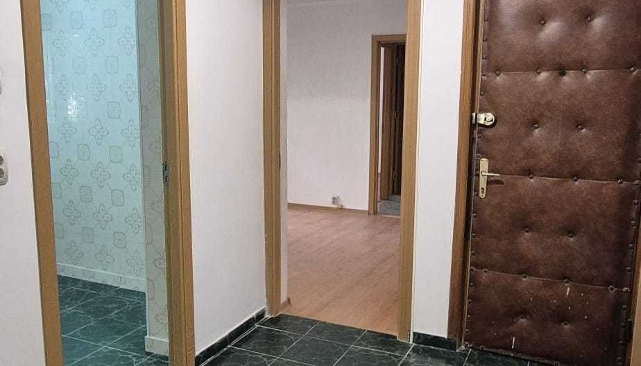 Vanzare apartament 4 camere Fizicienilor, 2 bai, bloc 1982 - Poză 4