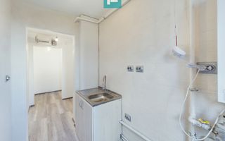 Apartament 3 camere pe str Hateg in Vlaicu - Poză 14