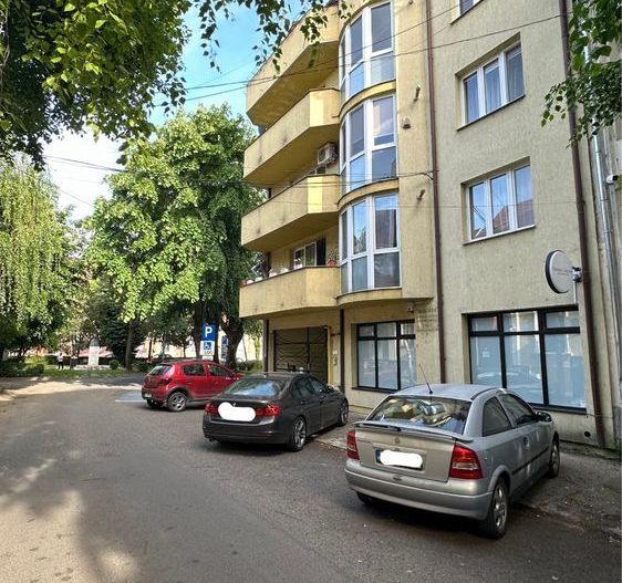 De vânzare apartament 2 camere, ultracentral, Satu Mare - Poză 1