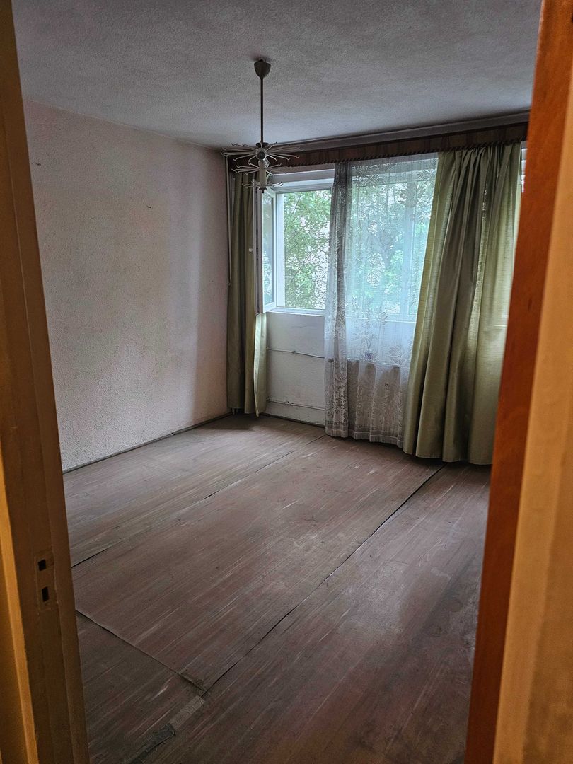 Apartament 2 camere, Bloc tip P Drumul Taberei,Plaza,Parc Moghioros - Poză 1