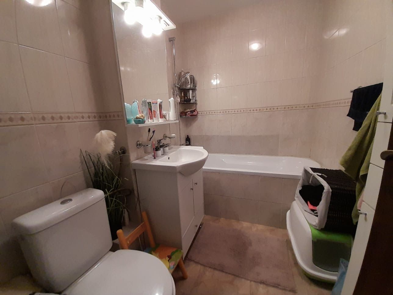 Apartament spatios cu patru camere zona -Bucovina - Poză 21
