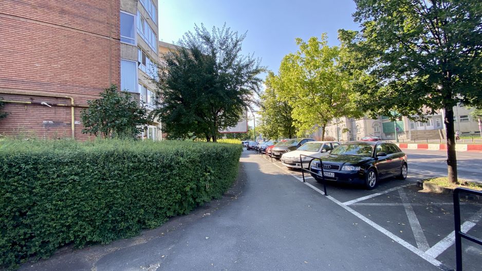 Apartament cu 3 camere in Centrul Civic - Poză 21
