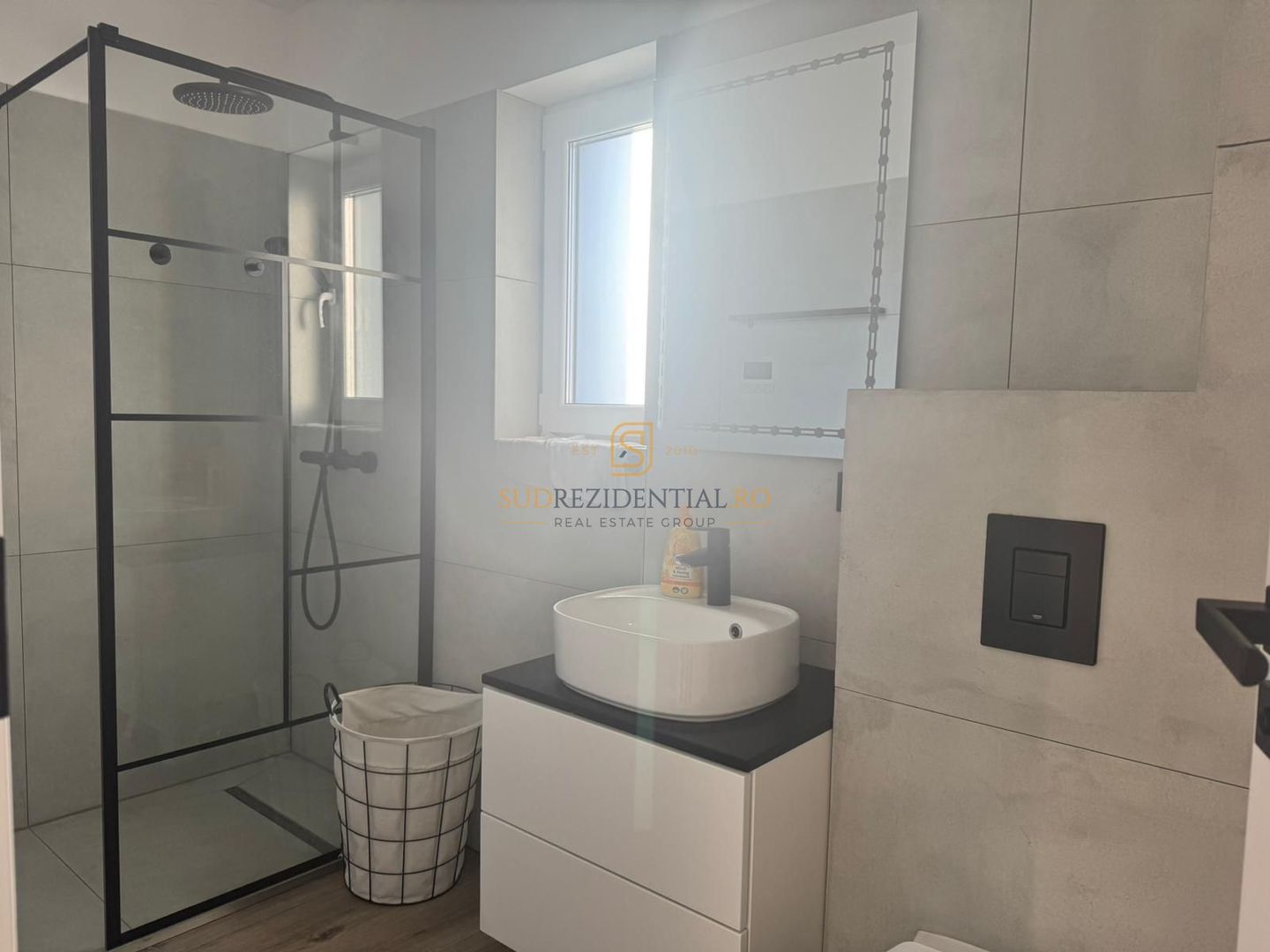 Casa individuala cu 5 camere, complet mobilata si utilata, Com Berceni - Poză 23