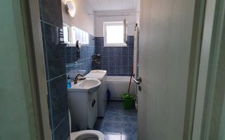 Garsoniere Moderna Aproape de Metrou - Poză 8