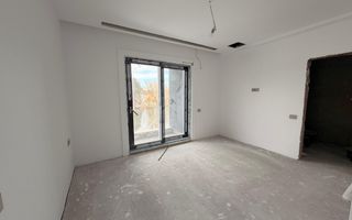 Vilă de Lux cu Piscină Privată și Deschidere Directă la Lacul Snagov - Poză 22