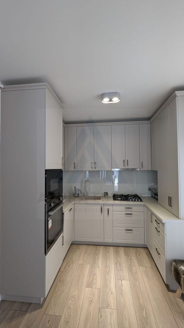Apartament 3 camere 2 bai 70 mp utili terasa si parcare in Selimbar - Poză 5