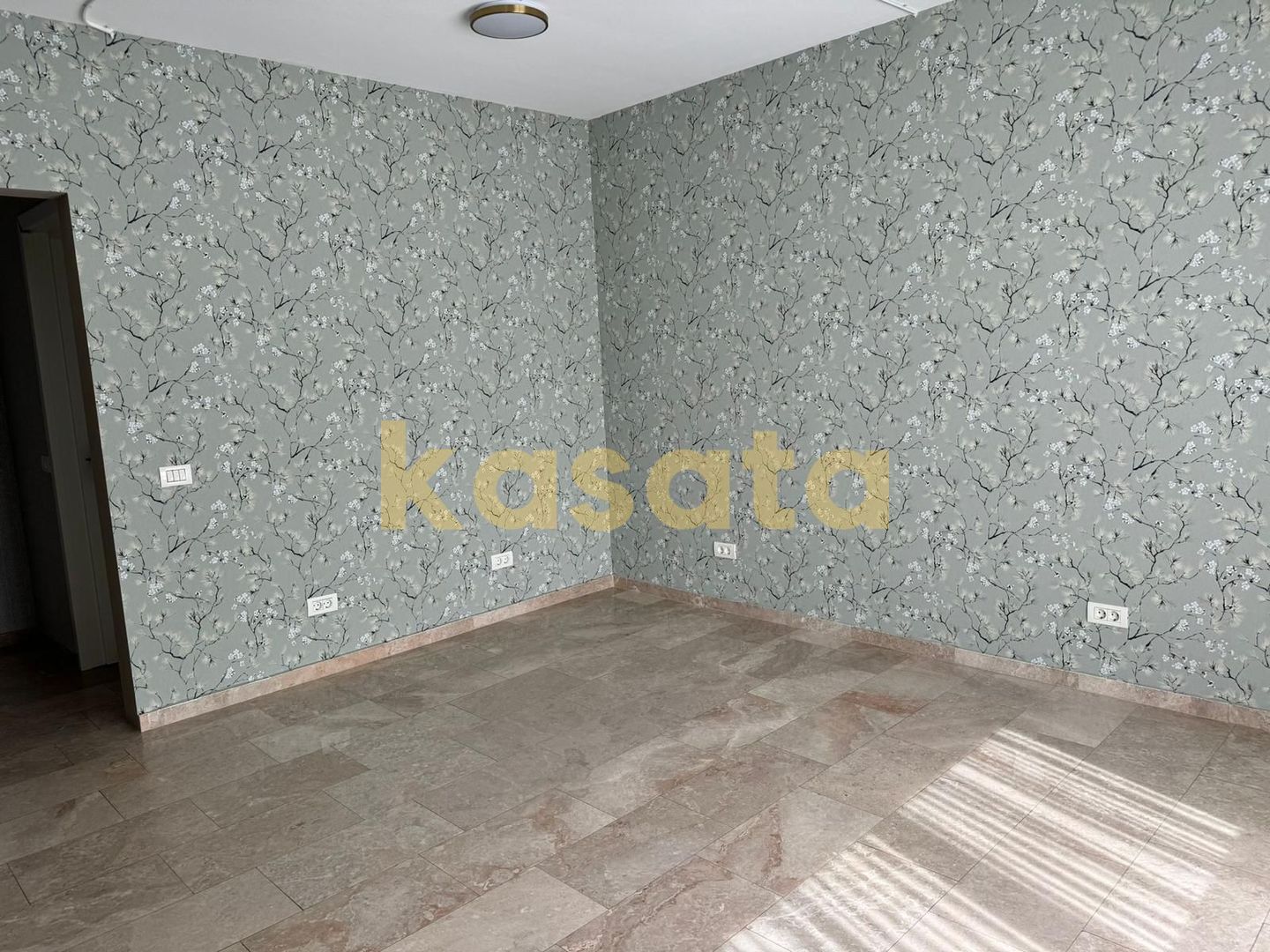 Garsoniera | Plaza | Investitie | Balcon - Poză 3