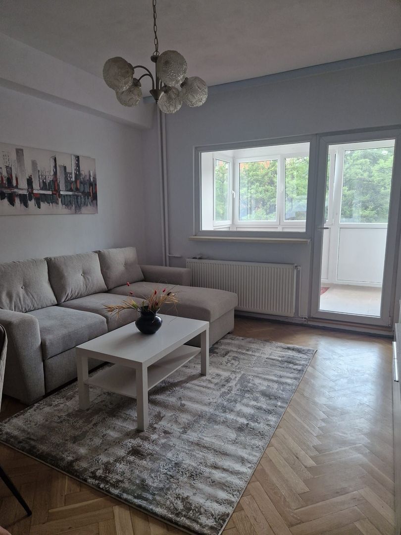 Apartament cu 3 camere in bloc reabilitat termic - Poză 4