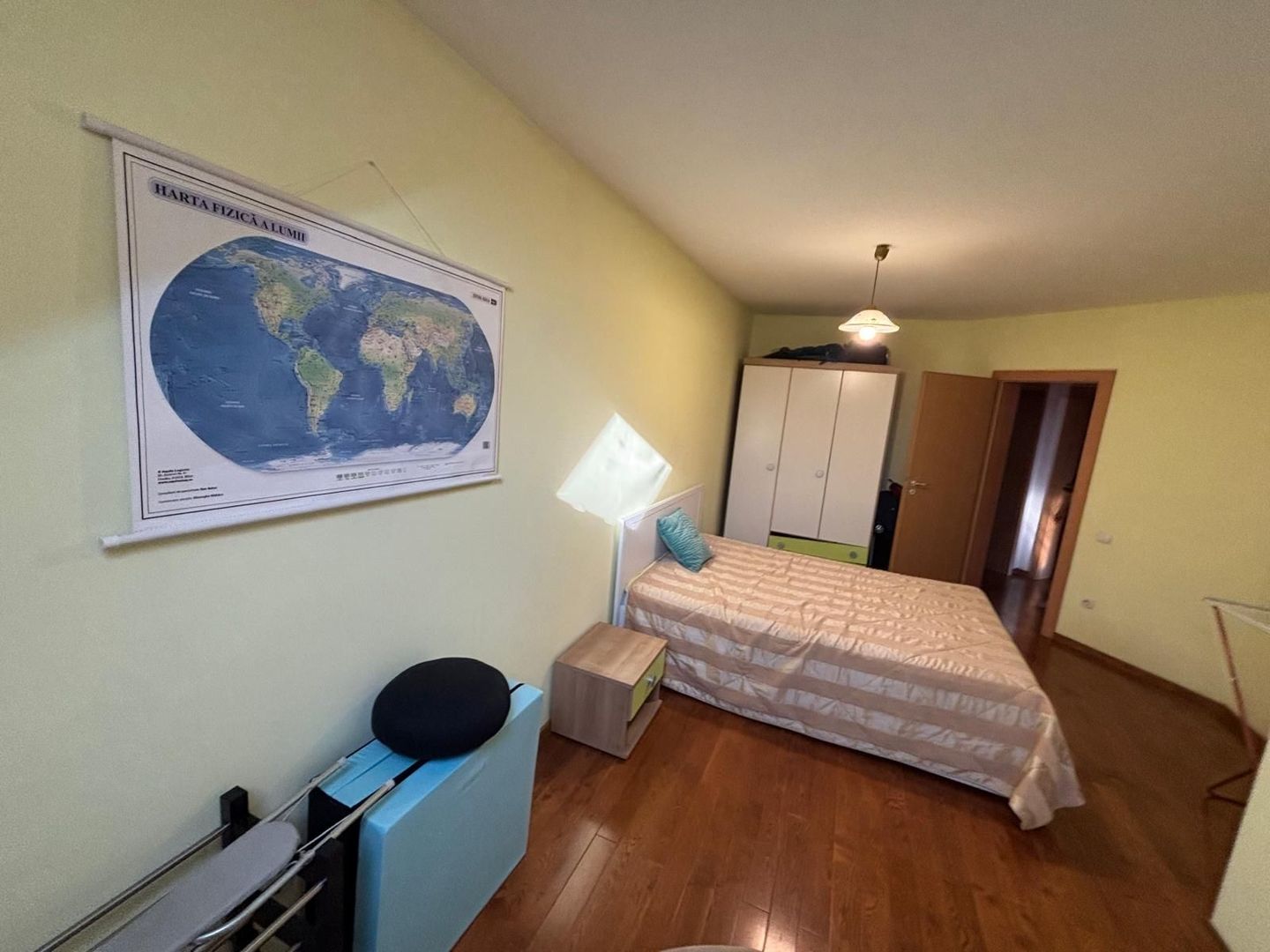 Vila deosebita aproape de padure - Poză 28