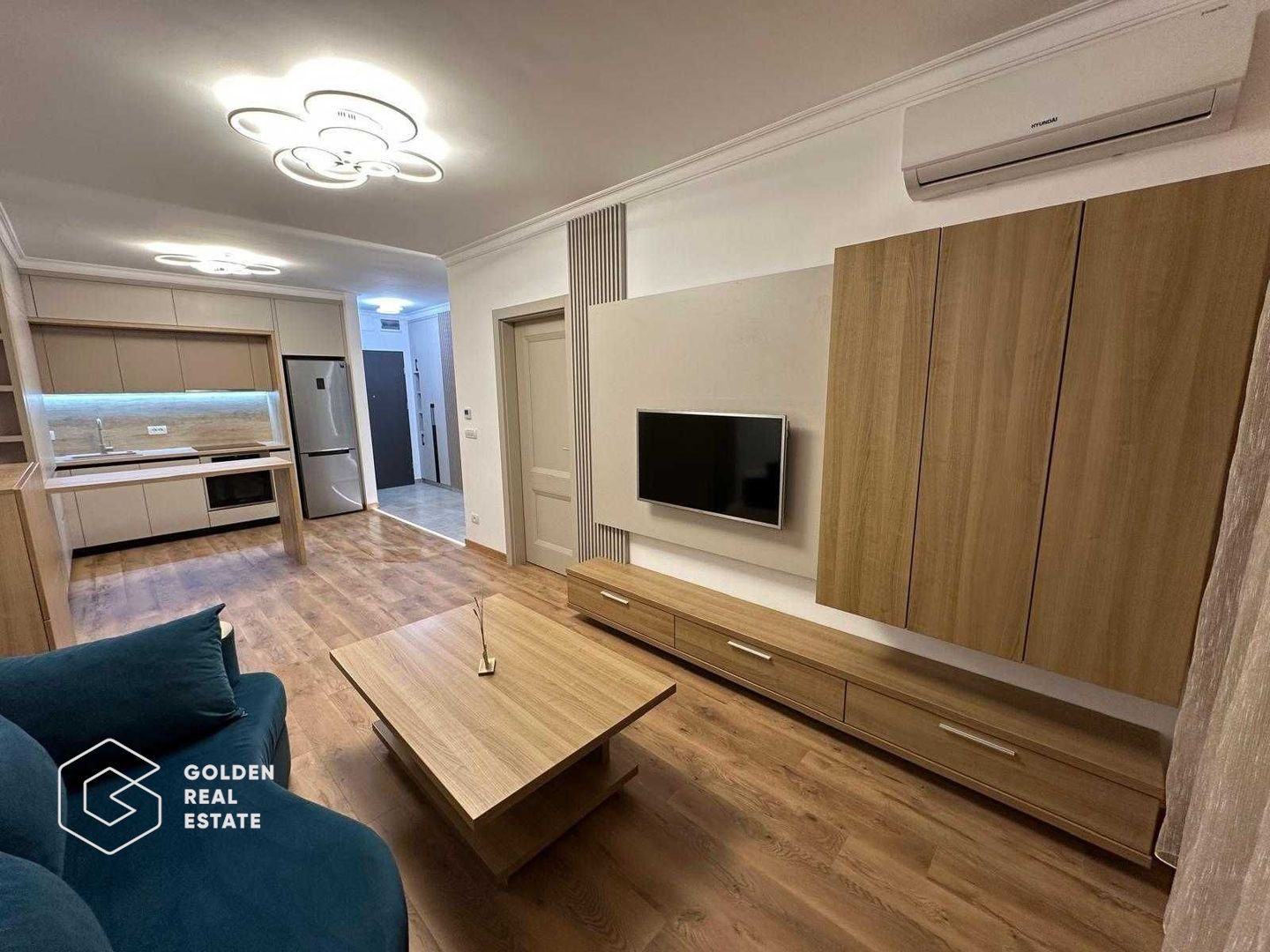 Apartament modern, 2 camere in complexul Adora Park, la prima închiriere - Poză 1