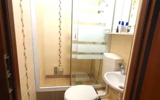 Central, 4 camere, etaj 1, mobilat si utilat - Poză 13