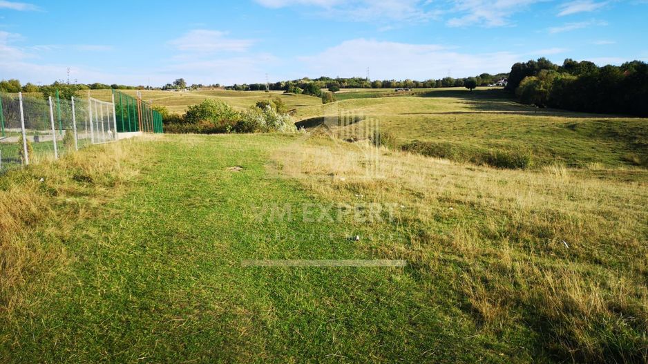 TEREN INTRAVILAN 9427 MP, CAMPULUNG - Poză 4