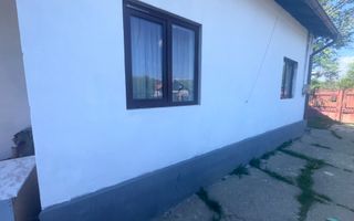 CASA DE VANZARE CU 4 CAMERE, APA SARATA, CAMPULUNG - Poză 9