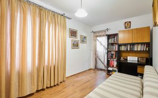 Casa + 305 mp terem curte proprie in zona rezidentiala Gavana - Poză 9