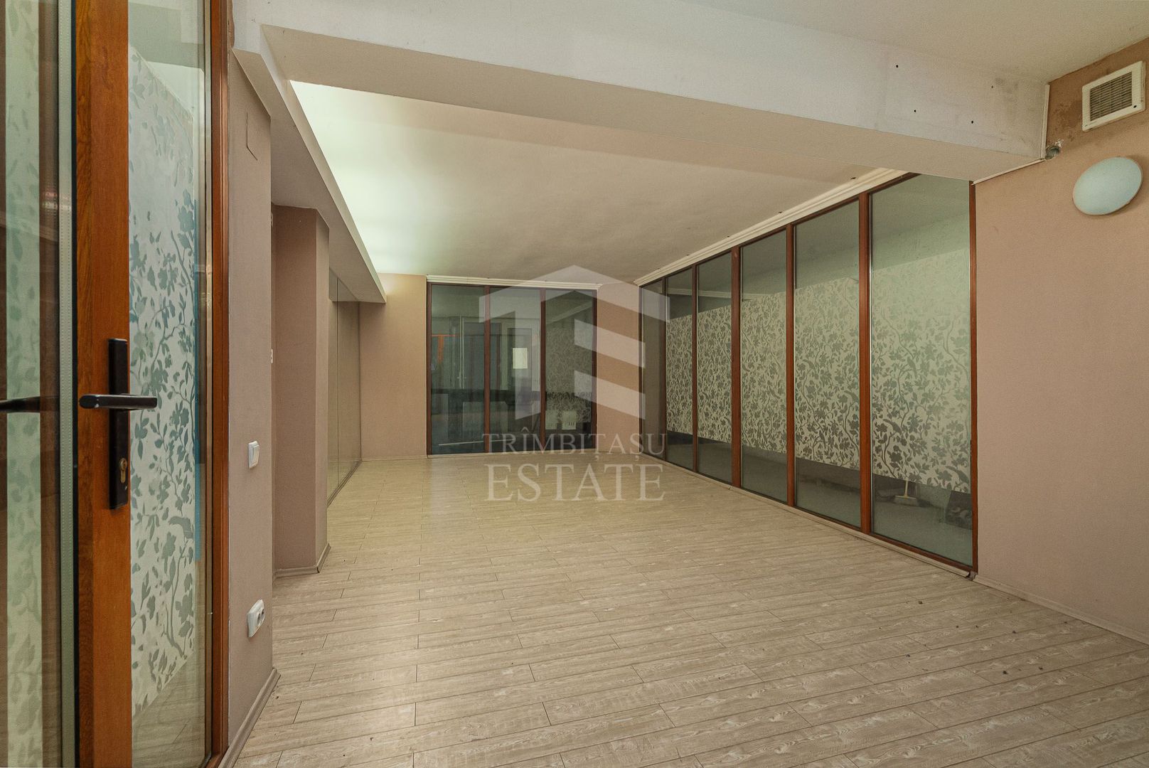 Spatiu comercial  424 mp  Oportunitati multiple - Baneasa Jandarmeriei - Poză 3