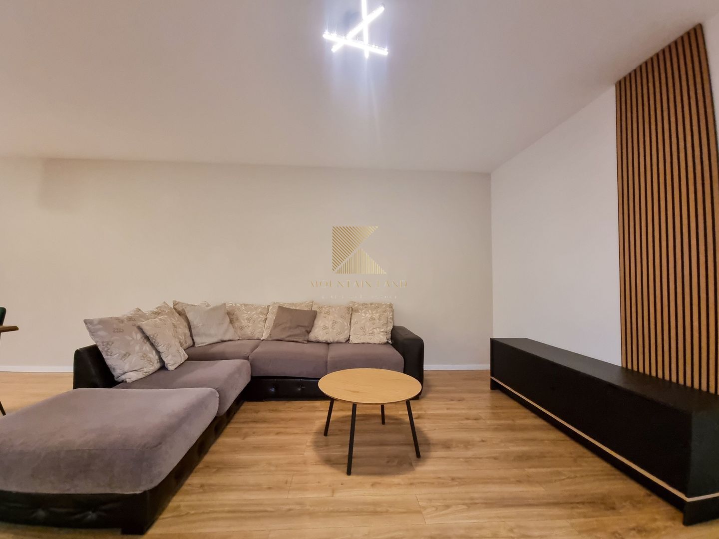 Casa cu 3 camere, curte proprie, renovata complet, Astra - Poză 5