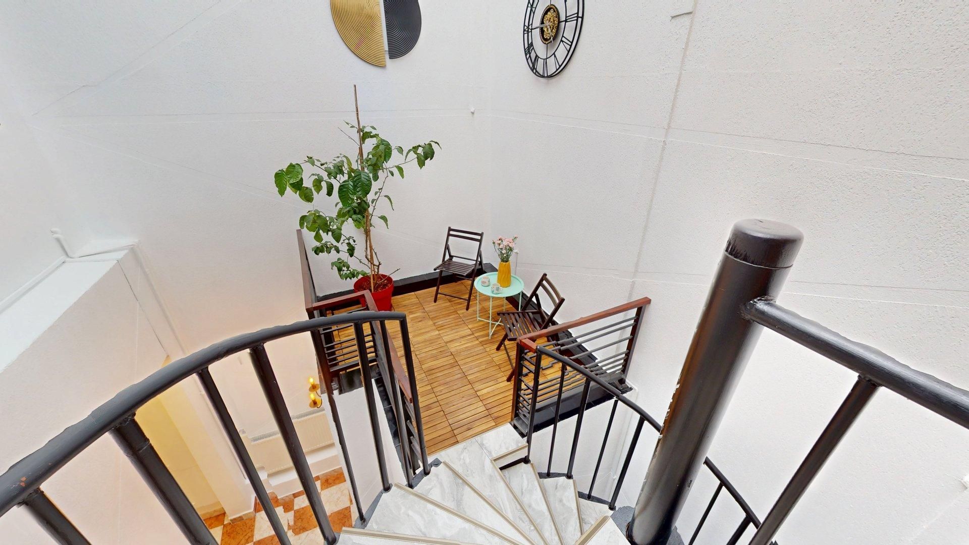 Casă cu șarm istoric lângă Cișmigiu – 6 camere, atrium natural, cramă - Poză 9