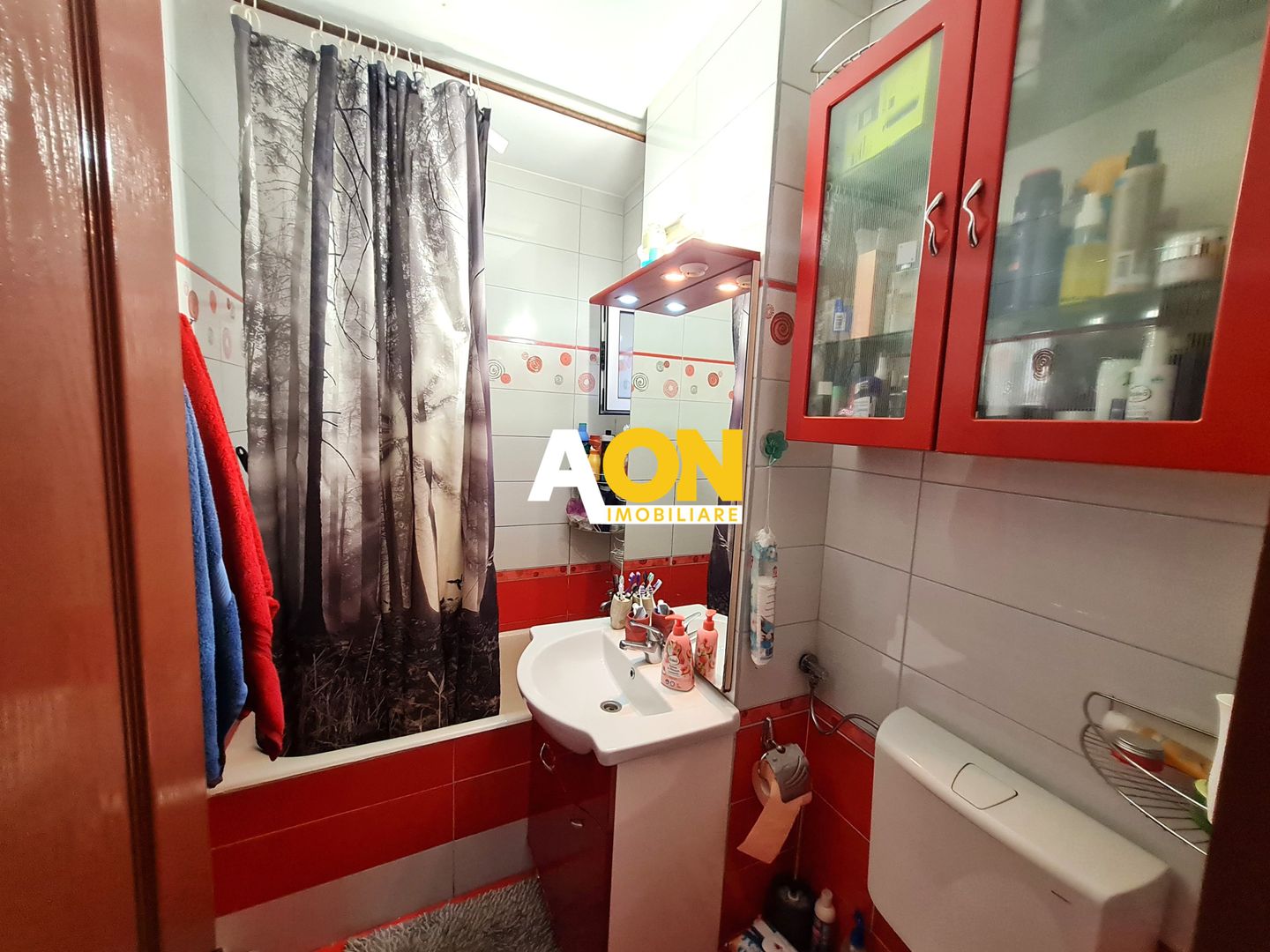 Apartament 4 Camere, Et 3, 82 mp, Decomandat, Mobilat, Utilat, Cetate - Poză 15